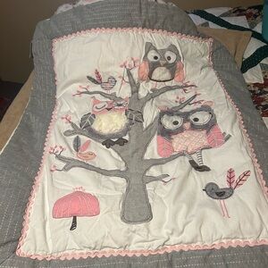 Levtex Night Owl baby quilt 35x41
With dust ruffle and diaper holder